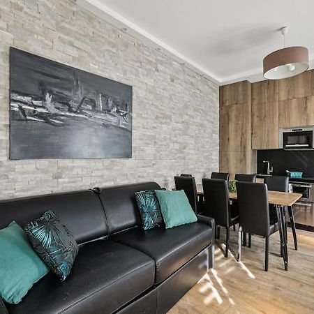 03 Tour Eiffel Appartement Pour 7 Personnes Paris Exterior foto
